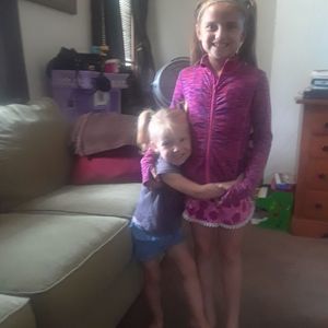 Meet your Posher, Leslie